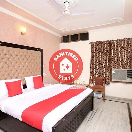 Hotel Amar Chandigarh Bagian luar foto