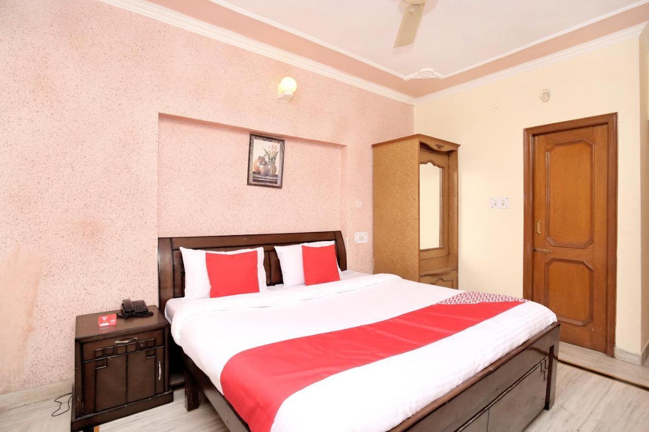 Hotel Amar Chandigarh Bagian luar foto