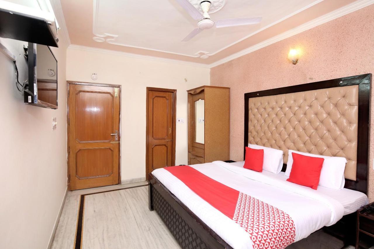 Hotel Amar Chandigarh Bagian luar foto