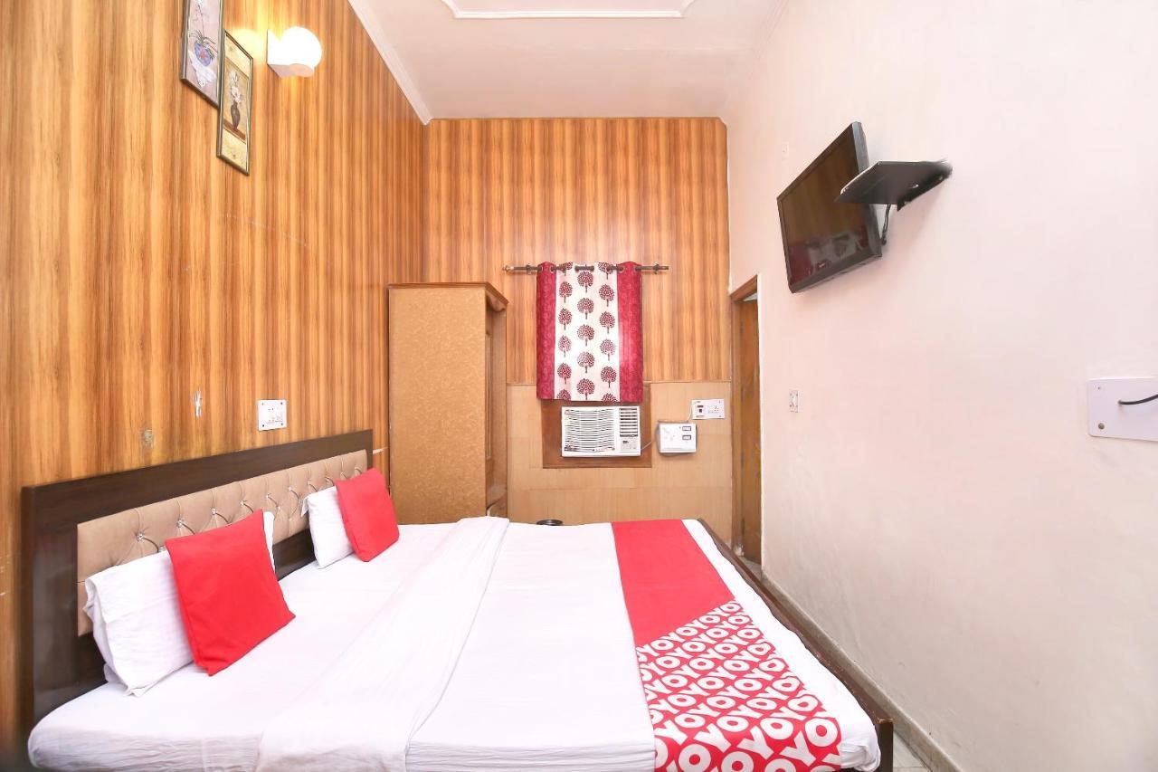 Hotel Amar Chandigarh Bagian luar foto